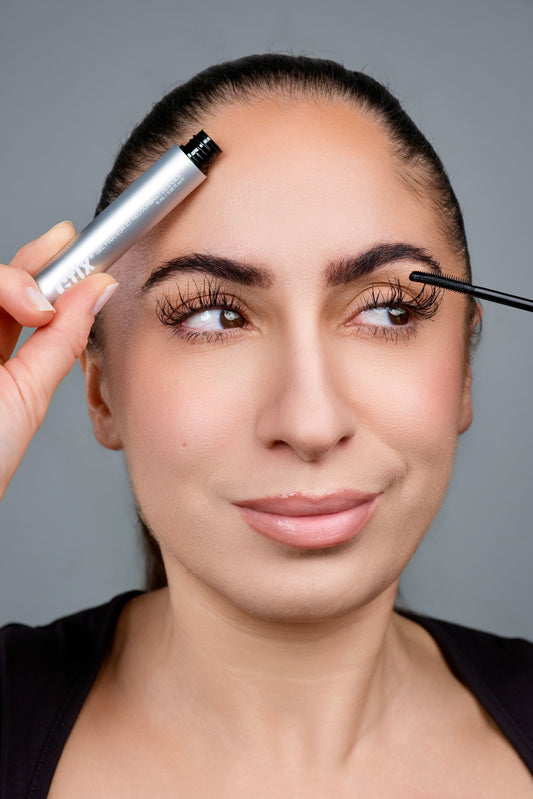 serum-cils-application-regard-naturel.jpg